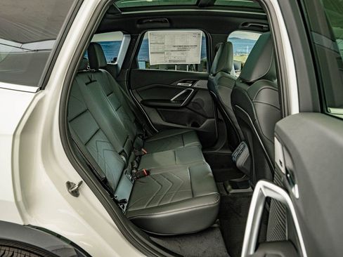 New 2026 BMW X1 xDrive28i w/ Technology Package AWD/4WD image 31