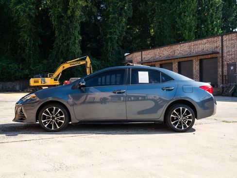 Used 2019 Toyota Corolla SE FWD image 4