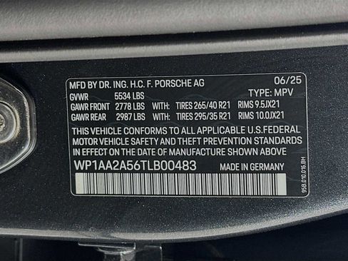 Used 2026 Porsche Macan image 33