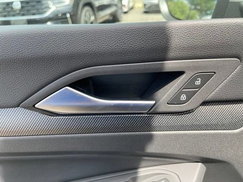 New 2026 Volkswagen GTI SE FWD image 27