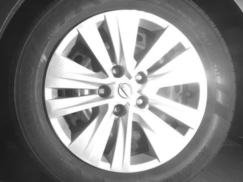 Used 2025 Nissan Sentra S image 12