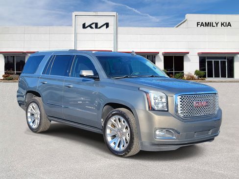 Used 2017 GMC Yukon Denali w/ Open Road Package image 1