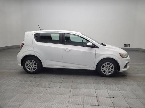 Used 2017 Chevrolet Sonic LT image 11
