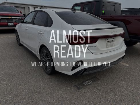 Used 2022 Kia Forte GT-Line w/ GT-Line Technology Package FWD image 3