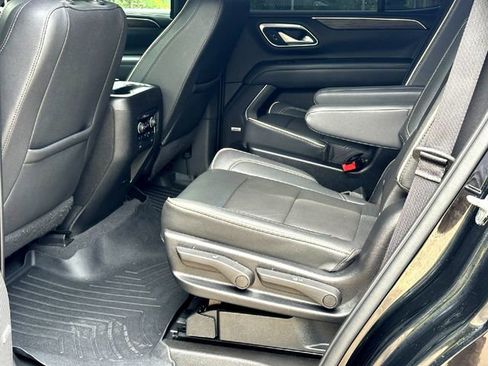 Used 2022 Chevrolet Tahoe Premier RWD image 21