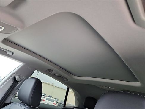 Certified 2023 Audi Q8 Premium image 21