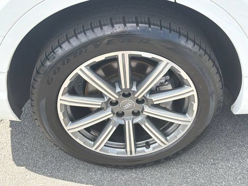 Used 2018 Audi Q7 2.0T Premium Plus w/ Premium Plus Package AWD/4WD image 17