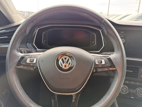 Used 2019 Volkswagen Jetta SEL Premium image 12