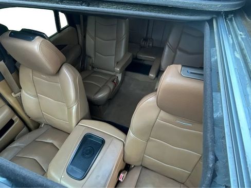 Used 2016 Cadillac Escalade 2WD image 18