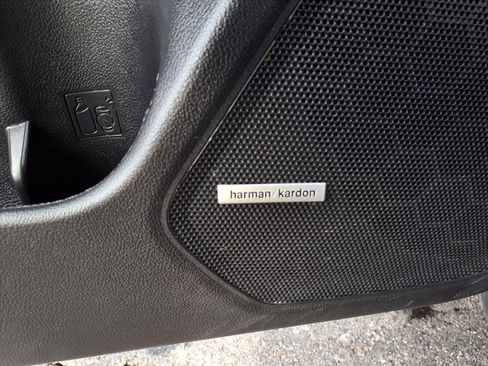 Used 2018 Subaru Outback 2.5i Limited image 24