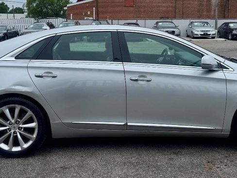 Used 2014 Cadillac XTS Luxury w/ Driver Awareness Package AWD/4WD image 7