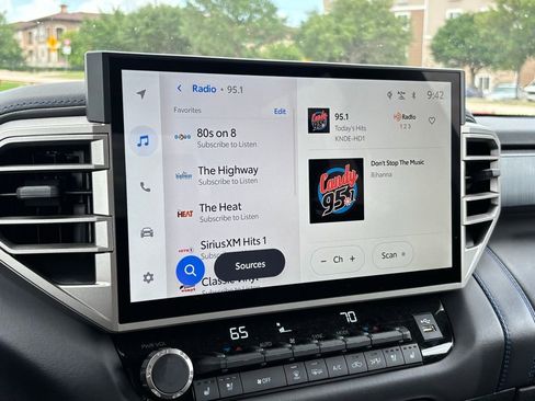 Used 2026 Toyota Tundra Platinum w/ TRD Off-Road Package AWD/4WD image 21