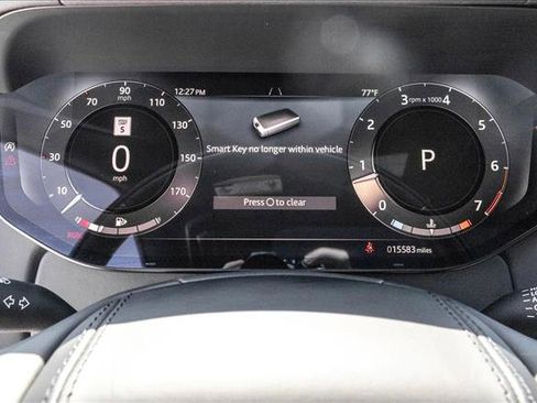 Used 2024 Land Rover Range Rover Long Wheelbase SE AWD/4WD image 17