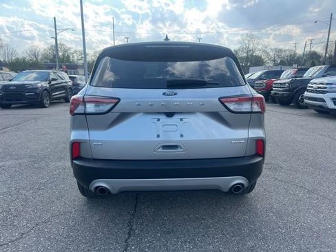 Certified 2022 Ford Escape SE w/ Cold Weather Package image 5