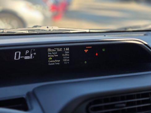 Used 2016 Toyota Prius C One image 31