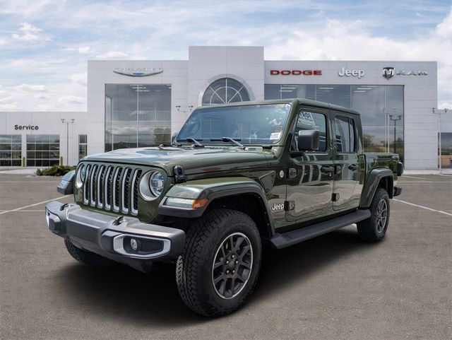 Certified 2022 Jeep Gladiator Overland w/ LED Lighting Group AWD/4WD image 5