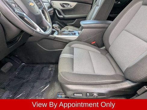 Used 2025 Chevrolet Blazer LT FWD image 25