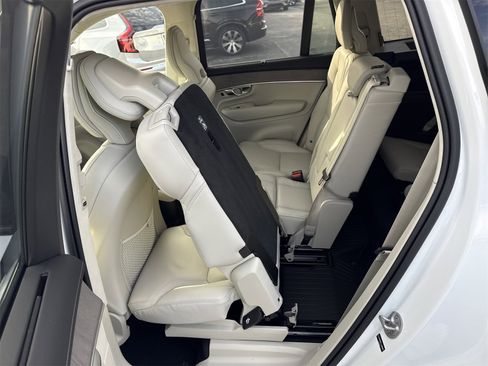 New 2026 Volvo XC90 T8 Ultra w/ Lounge Package image 14