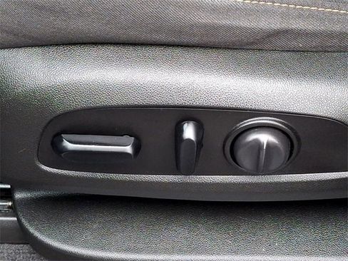 Used 2019 Chevrolet Traverse LT w/ LPO, Floor Liner Package image 25