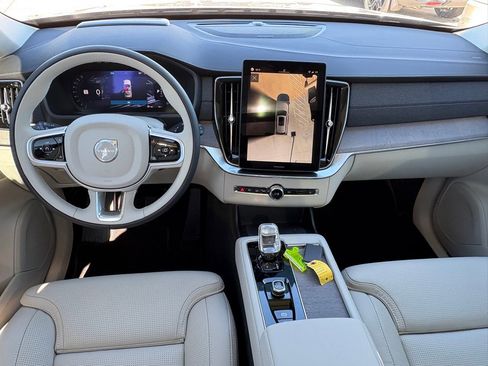 New 2026 Volvo XC90 B6 Ultra image 12