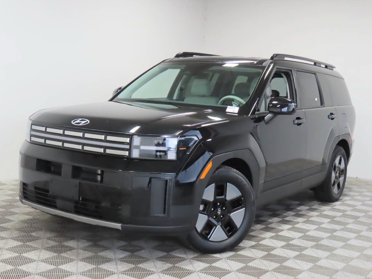 Used 2025 Hyundai Santa Fe SEL FWD image 1
