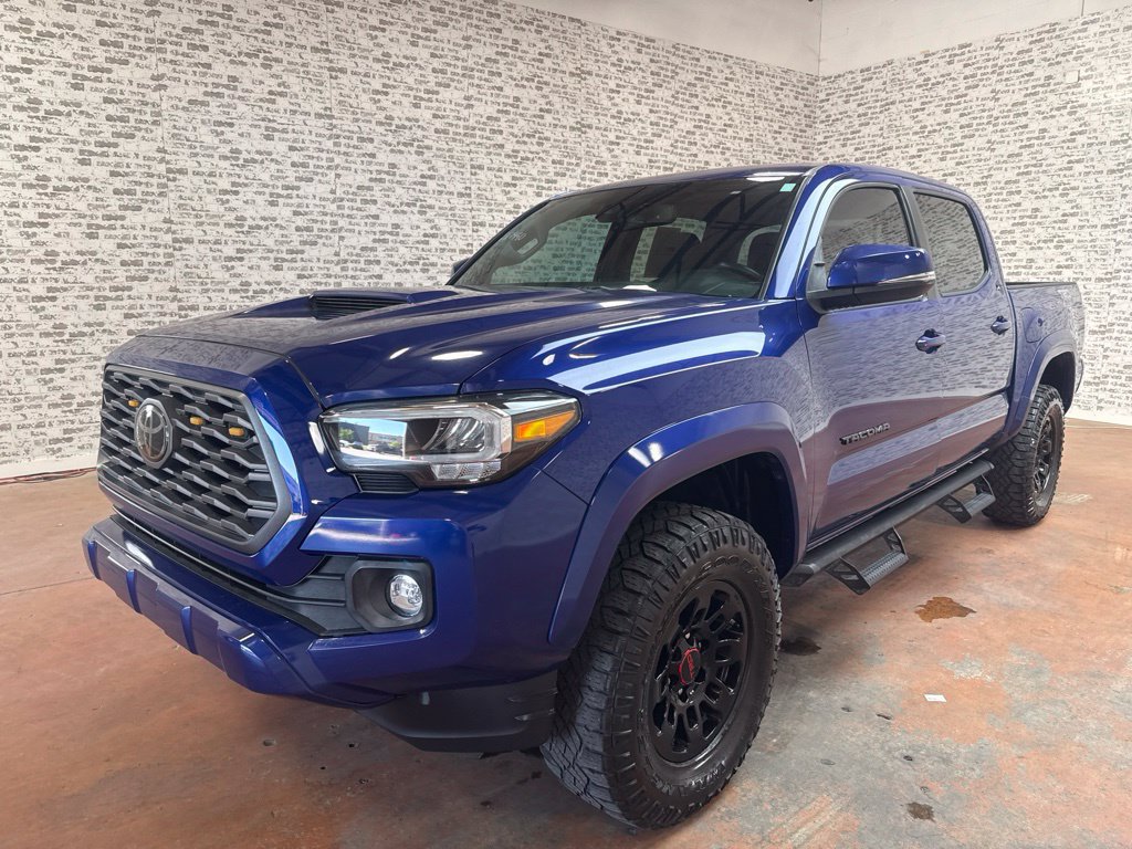 Used 2022 Toyota Tacoma TRD Sport AWD/4WD image 3