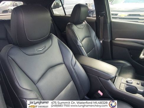 Certified 2019 Cadillac XT4 Premium Luxury FWD image 28