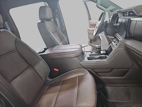 Certified 2024 GMC Sierra 1500 Denali w/ Denali Reserve Package AWD/4WD image 13