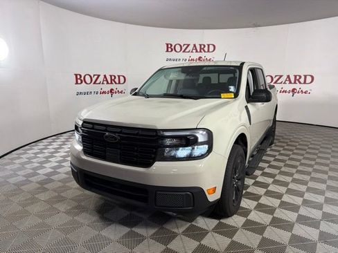 Certified 2024 Ford Maverick Lariat w/ Black Appearance Package FWD image 4