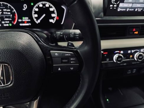 Used 2024 Honda Pilot Touring image 31