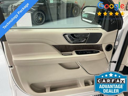 Used 2018 Lincoln Navigator Select w/ Technology Package RWD image 24