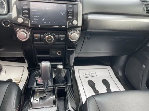 Used 2021 Toyota 4Runner Venture w/ Moonroof Package AWD/4WD image 26