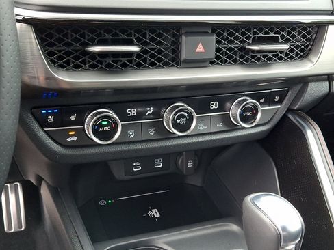 Certified 2025 Acura ADX A-Spec AWD/4WD image 15