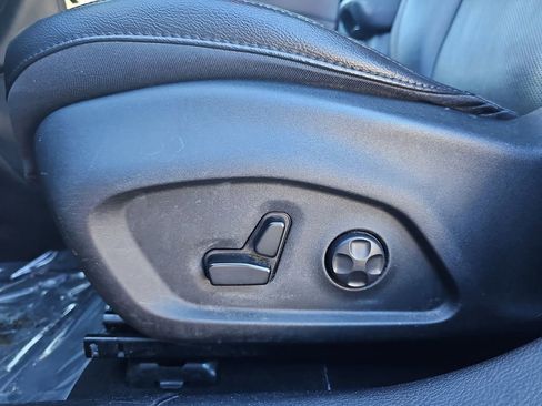 Used 2019 Jeep Compass Limited image 27