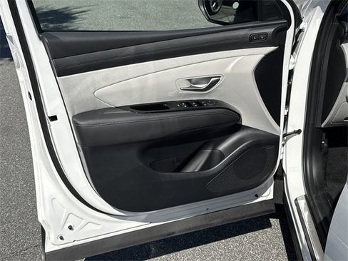 New 2026 Hyundai Tucson Limited image 10