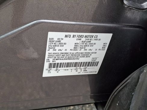 Used 2024 Ford Edge SEL AWD/4WD image 25