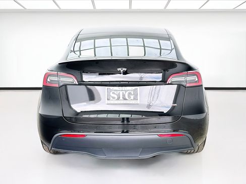 Used 2022 Tesla Model Y Performance AWD/4WD image 5