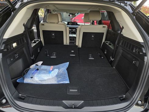 Certified 2025 MAZDA CX-90 Plug-In Hybrid w/Premium Sport image 36