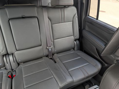 Used 2021 Chevrolet Suburban RST w/ Rear Media and Nav Package AWD/4WD image 15