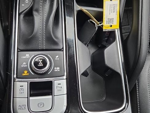 Used 2022 Kia Telluride EX w/ EX Premium Package image 32