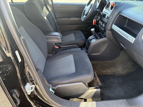 Used 2016 Jeep Compass Sport w/ Power Value Group FWD image 16