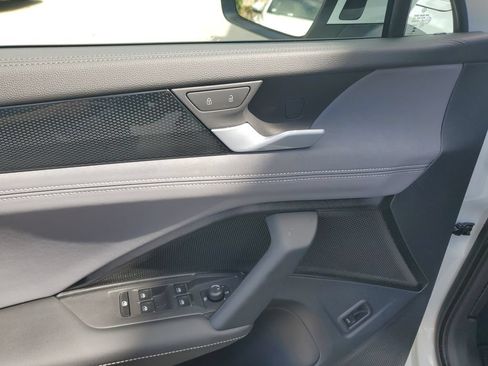 Certified 2026 Volkswagen Tiguan SE AWD/4WD image 25