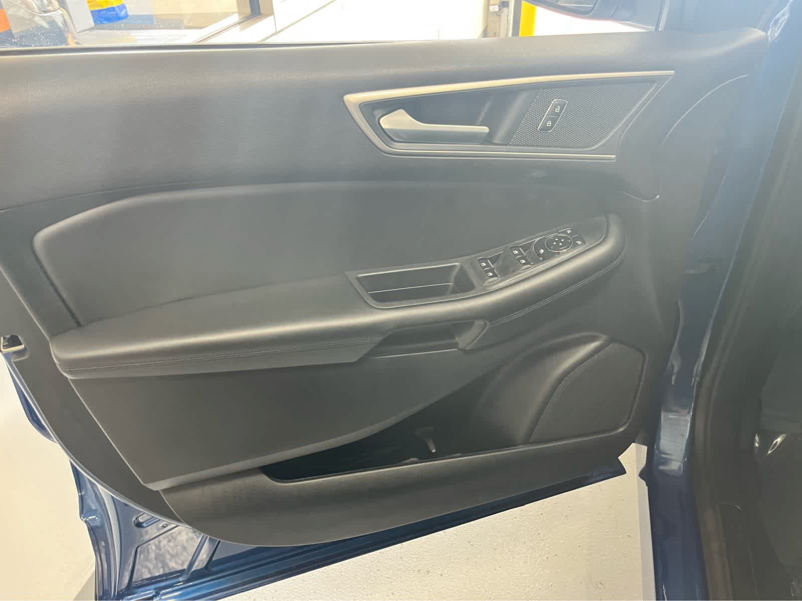 Certified 2024 Ford Edge SEL w/ Convenience Package AWD/4WD image 23