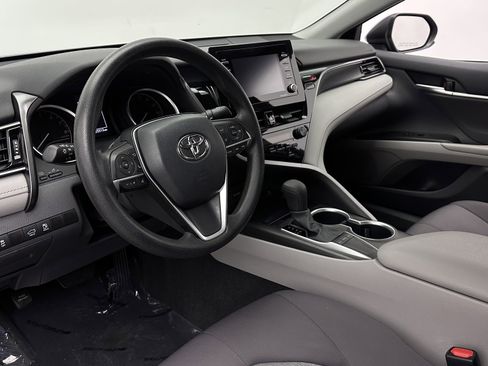 Used 2023 Toyota Camry LE image 8