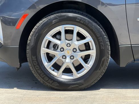 Used 2022 Chevrolet Equinox LT FWD image 27