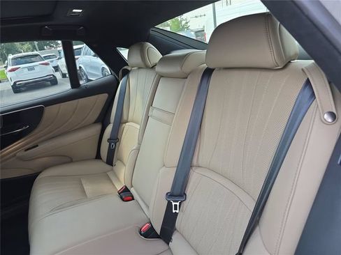 Used 2023 Lexus LS 500 AWD w/ Interior Upgrade Package image 15