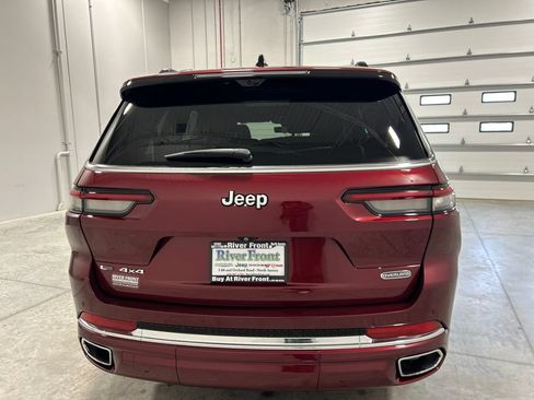 Used 2023 Jeep Grand Cherokee L Overland w/ Advanced Protech Group III AWD/4WD image 7