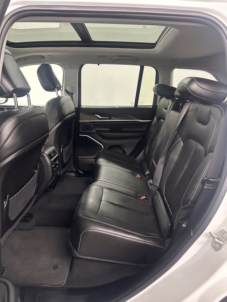 Used 2023 Jeep Grand Cherokee 30th Anniversary AWD/4WD image 29