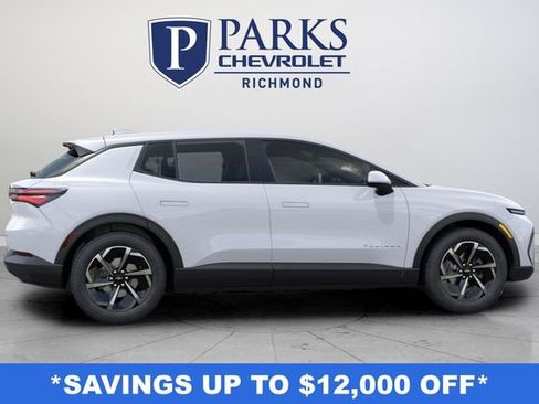 New 2026 Chevrolet Equinox EV LT image 3