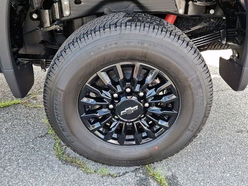 New 2026 Chevrolet Silverado 3500 LT w/ Safety Package AWD/4WD image 5
